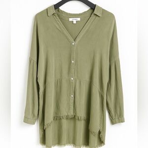 Umgee Sage Green Frayed Hem Blouse